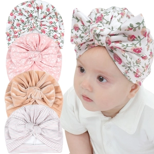 Bonnet Turban Bébé en Mélange de Coton Avec Grand Nœud Imprimé Floral Rayé Casquette Indienne pour Nouveau-Né Fille