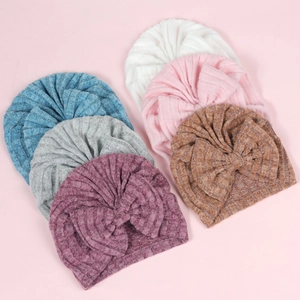 Bonnets bébé côtelés doux avec nœud papillon en plusieurs couleurs unies pour nouveau-nés