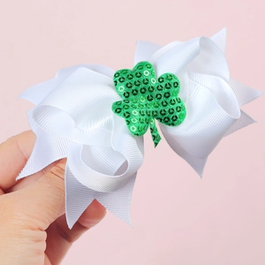 Nœud pour cheveux Saint-Patrick en ruban blanc avec détail trèfle à paillettes