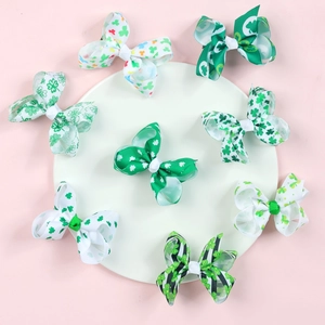 Lot de 8 nœuds à cheveux pour la Saint-Patrick avec motifs de trèfles verts et blancs