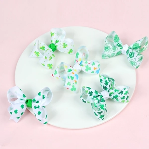 Détail de lot barrettes à nœud trèfle Saint-Patrick 3 pouces aux motifs verts