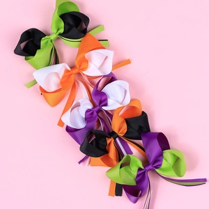 Lot de six nœuds à cheveux d'Halloween en ruban gros-grain pour enfants aux tons festifs