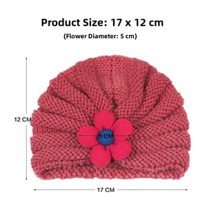 Detailed size chart for baby knitted hat showing 17x12cm dimensions and 5cm floral accent