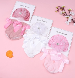 Lace flower headbands and bow socks set for baby girls in pink and white