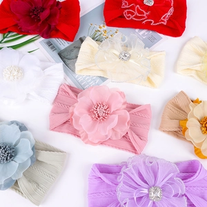 Bandeau à Fleurs Élastique pour Bébé Fille Bandeau en Tricot Doux Avec Strass Fleur en Maille Nœud pour Photographie Fête
