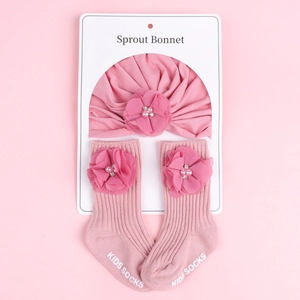 Ensemble bonnet turban et chaussettes roses pour bébé avec fleurs, perles et antidérapant