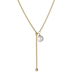 Collier élégant en maille serpent dorée avec perle blanche et pendentif à pampilles
