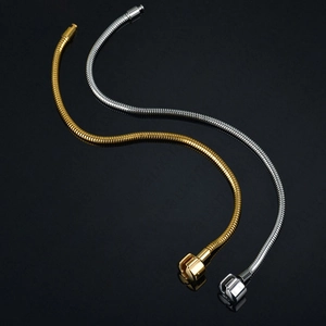 Cadenas de serpiente en acero inoxidable oro y plata con textura de espiral flexible