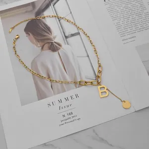 Collier minimaliste en acier inoxydable doré avec pendentif lettre B et chaîne mixte