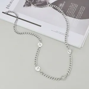 Collier chaîne cubaine en acier inoxydable argenté avec plusieurs pendentifs smiley