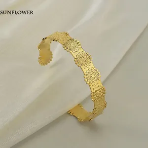 Vintage 14K gold plated snowflake pattern open bangle in titanium steel for women
