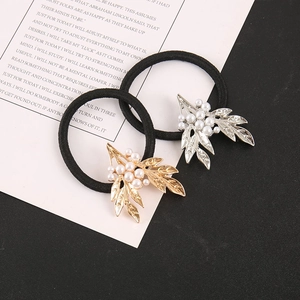 Élastiques à cheveux baroques avec feuilles en métal doré ou argenté et perles