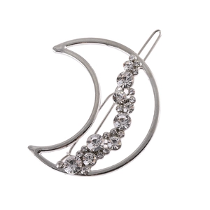 Barrette à cheveux lune argentée avec strass scintillants pour une coiffure élégante