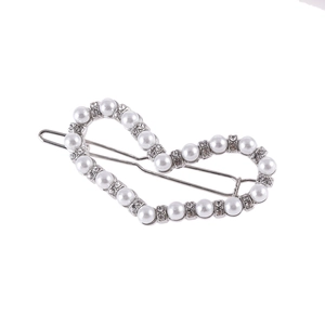 Barrette à cheveux cœur évidé avec perles et strass sur monture en métal argenté