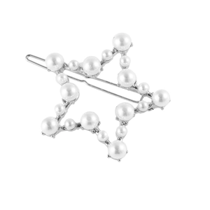 Barrette en forme d'étoile avec perles blanches sur base métallique argentée
