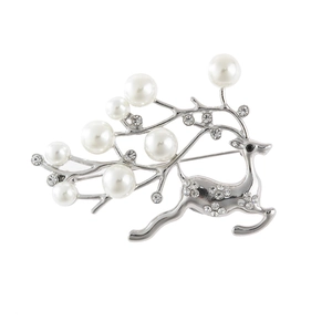 Classic silver reindeer brooch with elegant white pearls and sparkling crystal rhinestones