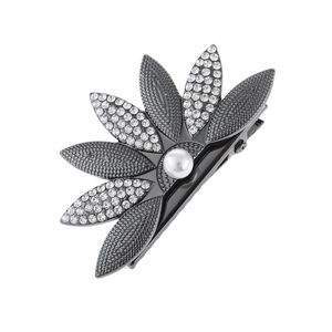 Elegante fermaglio per capelli a forma di fiore con strass lucidi e perla bianca