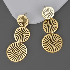 Boucles d'oreilles rétro à trois cercles évidés dorés pour un style de luxe chic