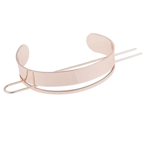 Pince à chignon semi-circulaire minimaliste en or rose avec finition métal poli