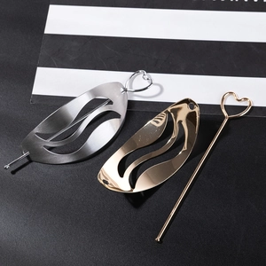 Set de pic à cheveux moderne en or et argent avec design creux en forme de cœur