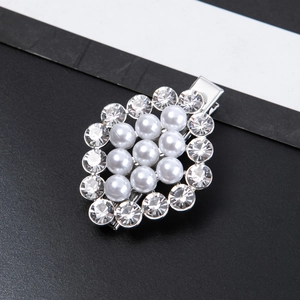 Elegant diamond and pearl hollow rhombus hair clip with silver alloy base for women