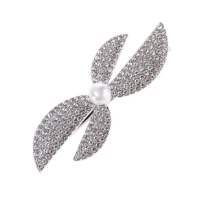 Sparkling silver butterfly hair clip with rhinestones and a large center pearl detail