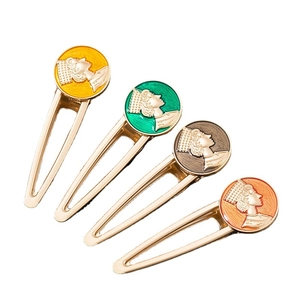 French Retro Alloy Hair Clip Classic Cameo Portrait Relief Duckbill Clip Gold Metal Hair Accessories Collection For Women