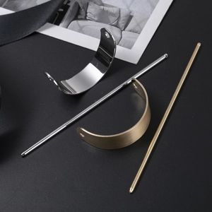 Minimalist metal curved hair slide set in polished silver and matte brushed gold finish