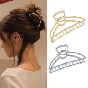 Modern hollow zinc alloy hair claw clip set in matte gold and silver finishes