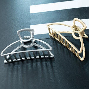 Hollow semicircle metal hair claw clips in matte gold and silver finish set