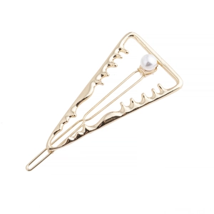 Pince à Cheveux Triangle Creux Géométrique pour Femme Alliage Métal Künstliche Perle d'Imitation Minimaliste Or Argent Accessoires Cheveux