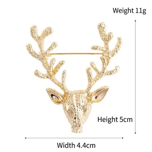 Broche tête de cerf dorée avec bois texturés 5cm de hauteur pour foulards ou revers