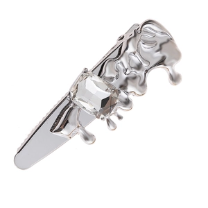 Barrette en métal liquide argenté ornée d'un grand cristal rectangulaire pour femme