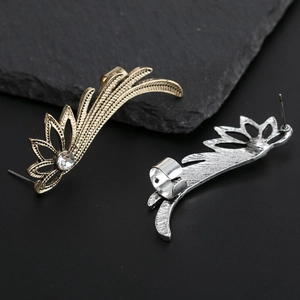 Clips d'oreilles ailes vintage or et argent avec strass et texture de plumes ciselée