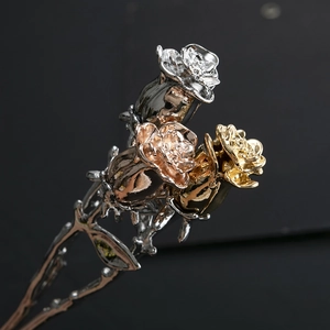 Élégant lot de trois épingles à cheveux roses métalliques en argent, or et or rose