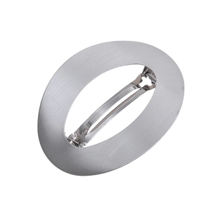 Barrette à cheveux ovale en argent mat avec finition en métal brossé minimaliste