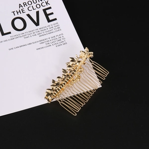 Elegant gold butterfly hair comb with sparkling crystals for New Chinese style weddings