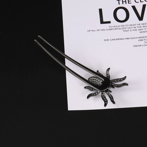 Gothic black spider hair pin with crystal details on U-shaped metal alloy stick
