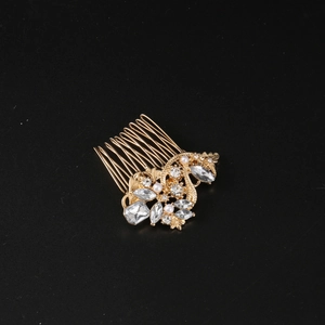 Peigne à cheveux doré élégant avec cristaux colorés et perles au design floral vintage