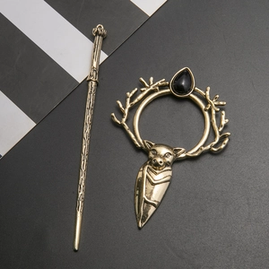 Gothic Haarschmuck Set mit Fledermaus Geweih Haarnadel und schwarzem Tropfenstein