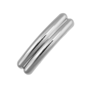 Fermaglio per capelli minimalista in lega d'argento con finitura a specchio lucida su bianco