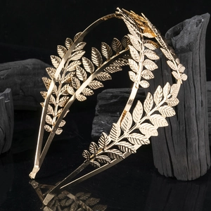 Vintage golden double-layered leaf headband with laurel design and metallic luster