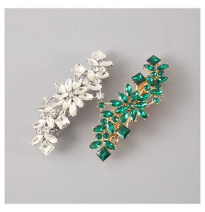 Détail de barrettes à cheveux rétro en alliage avec motifs floraux diamantés en argent et or