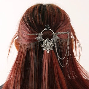 Vintage silver snowflake hair pin with black gemstone and tassel chain for hair styling