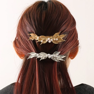 Elegant leaf shaped alloy hair clip with white pearls for women hair styling accessory