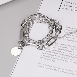 Bracelet multi-rangs minimaliste en acier inoxydable argenté avec breloques rondes et ovales