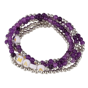 Set bracciali boho multistrato con perline viola e argento e scritta MAMA dorata