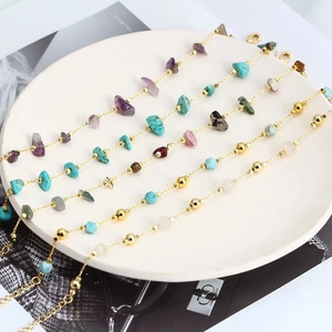 Bracelet en Cuivre Fait à la Main Bohémien Avec Éclats de Pierre Naturelle Chaîne Dorée Ajustable Bijoux Pour Femme Cadeau de Voyage