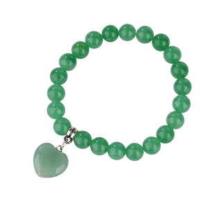 Green crystal 8mm beaded stretch bracelet featuring a heart-shaped gemstone pendant