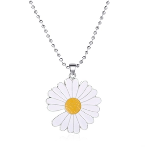 Minimalist daisy pendant necklace featuring white petals and a silver bead chain